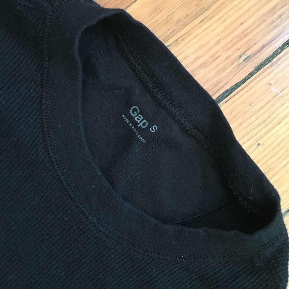 Small black thermal long sleeve shirt from GAP!!!